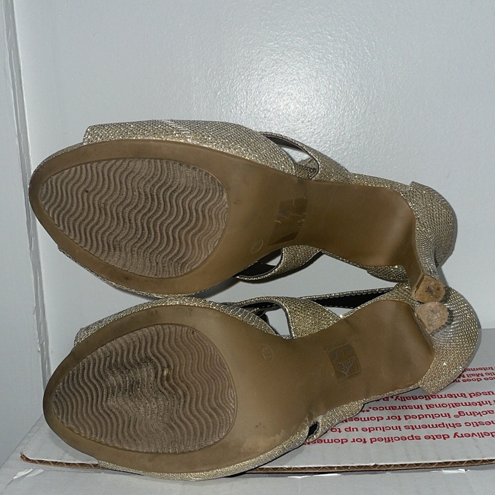 Moda heels size 7.5 - Picture 4 of 5